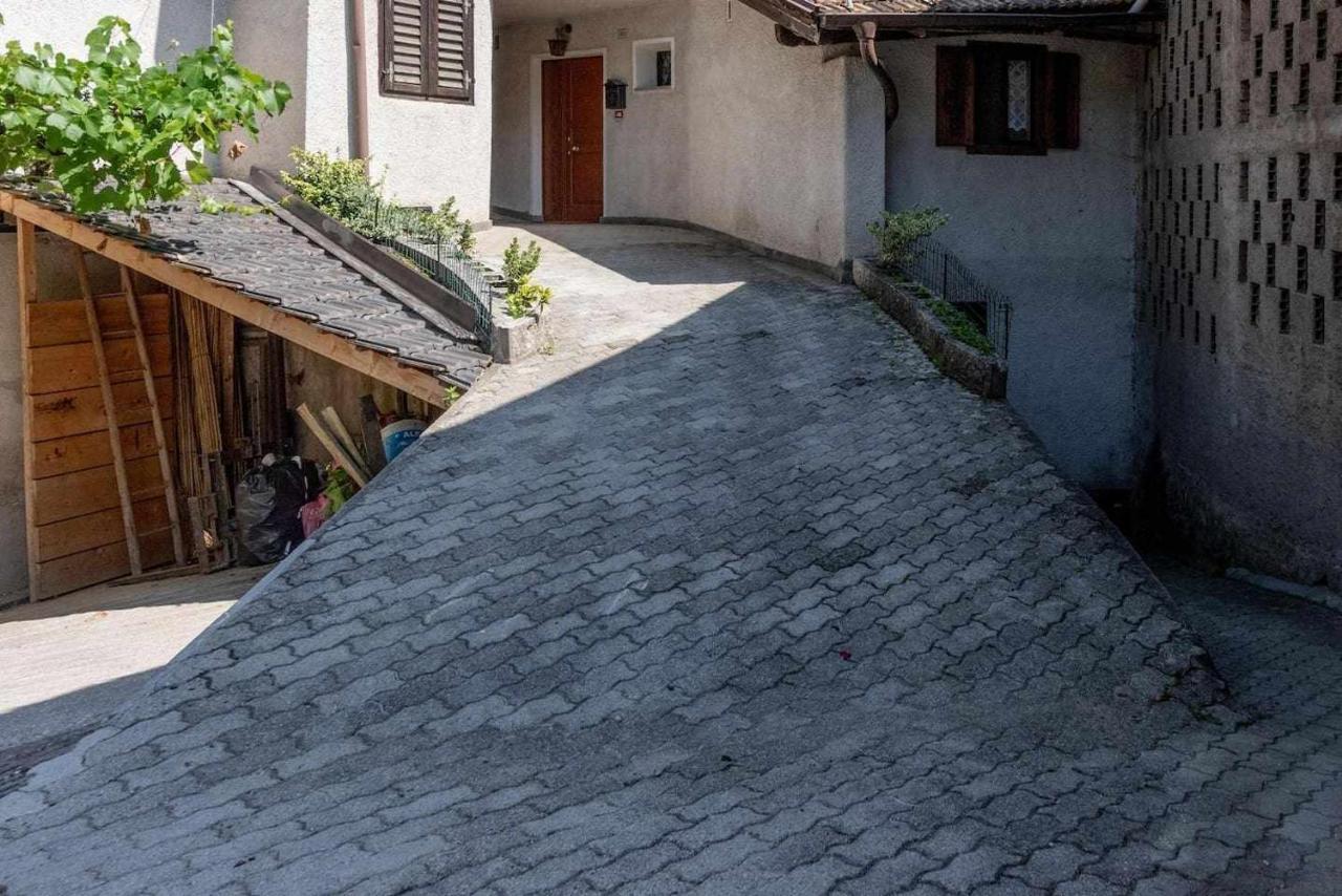 Dimora al Portico Cloz OSPITAR Exterior foto